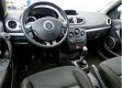 Renault Clio - 1.2 Collection - 5 Drs - dealer onderhouden - 1 - Thumbnail