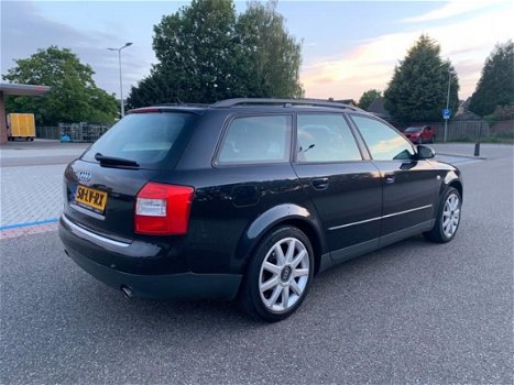 Audi A4 Avant - 2.4 Exclusive MT // V6-2.4 L Automaat - 1