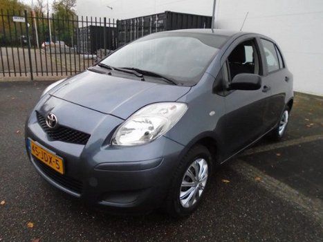 Toyota Yaris - 1.0 VVTi Acces Boekjes Airco N.A.P - 1