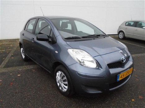 Toyota Yaris - 1.0 VVTi Acces Boekjes Airco N.A.P - 1