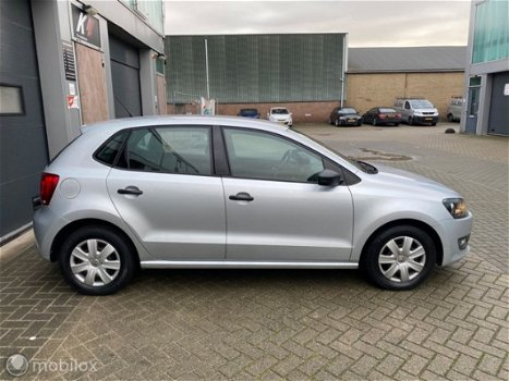 Volkswagen Polo - 1.2 Benzine|AIRCO|NAVIGATIE|NIEUWE APK - 1