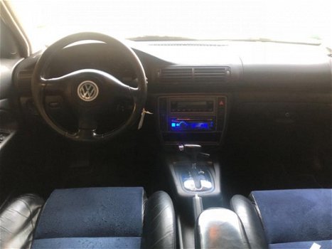 Volkswagen Passat - 2.8 V6 Highline 4Motion rijdt en schakelt perfect - 1