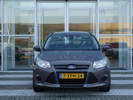 Ford Focus - 1.0 EcoBoost 100pk Trend | NAVI | Parkeersensoren | LMV | Lage km. stand - 1