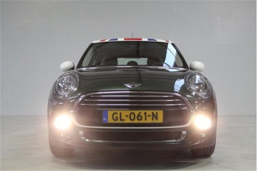 Mini Mini Cooper - 1.5 Business navigatie/keyles start/5drs/136pk - 1