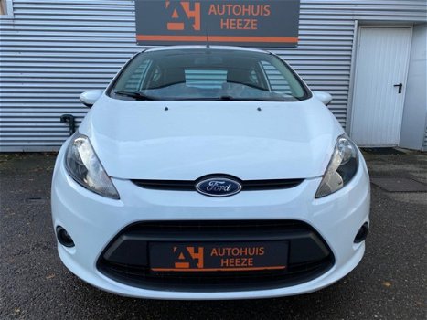 Ford Fiesta - 1.25 Limited *AIRCO*APK*LM. VELGEN*MULTIF. STUUR*AUX - 1