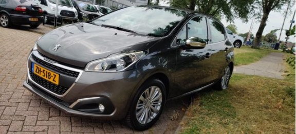 Peugeot 208 - 1.2 PureTech 110PK Allure Automaat - 1