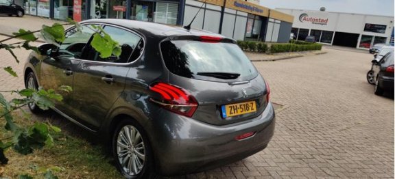 Peugeot 208 - 1.2 PureTech 110PK Allure Automaat - 1