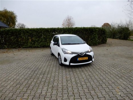 Toyota Yaris - 1.0 VVT-i Now - 1