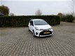 Toyota Yaris - 1.0 VVT-i Now - 1 - Thumbnail