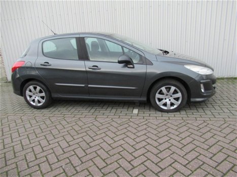 Peugeot 308 - 1.6 THP XT - 1