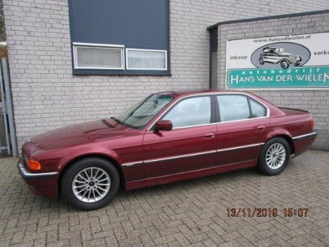 BMW 7-serie - 735i Executive lichte schade - 1