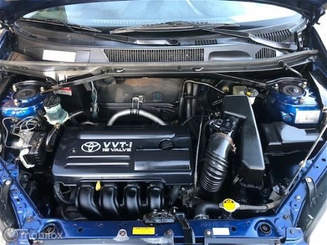 Toyota RAV4 - 1.8-16V VVT-i Luna 112000 km - 1