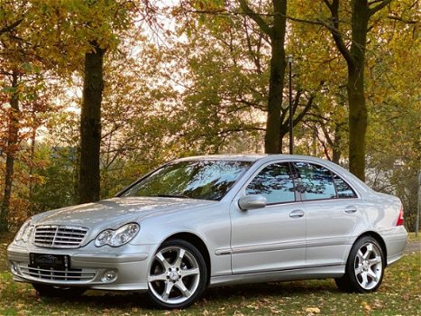 Mercedes-Benz C-klasse - W203 C 180 Kompressor Avantgarde Sport Edition | 38.938 KM. | Dealer-onderh - 1