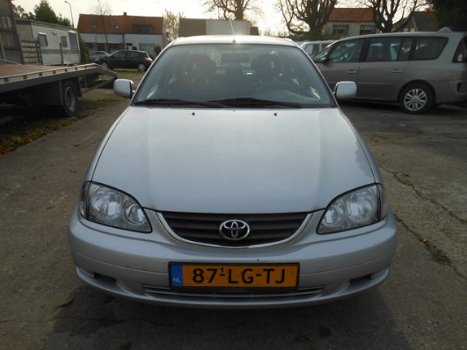 Toyota Avensis - 1.6-16V Linea Luna - 1