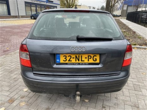 Audi A4 Avant - 2.5 TDI Exclusive engine shake - 1