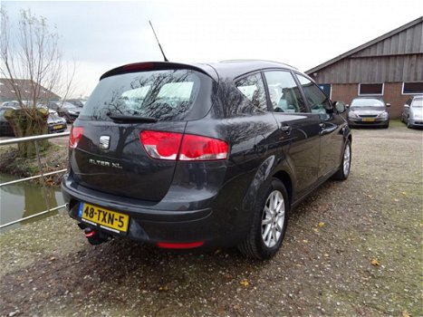 Seat Altea XL - 1.6 TDI Ecomotive Reference Met PDC + Clima + Cruise Nu € 5.975, - 1