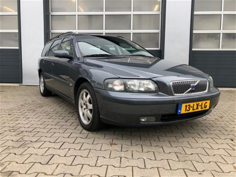 Volvo V70 - 2.4 D5 Geartr. Ed. I - 1