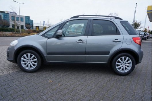 Suzuki SX4 - 1.6 EXECUTIVE NAVIGATIE TREKHAAK - 1