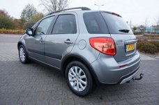 Suzuki SX4 - 1.6 EXECUTIVE NAVIGATIE TREKHAAK