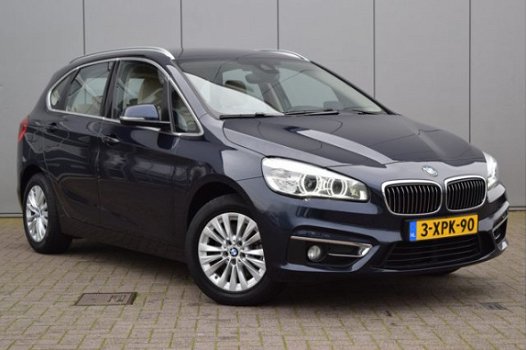 BMW 2-serie Active Tourer - 218i High Executive LED koplampen HUD Navi Climate Cruise Lmv 16