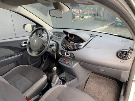 Renault Twingo - 1.5 DCI Dynamic 1e eigenaar Ecc Cruise Isofix USB - 1