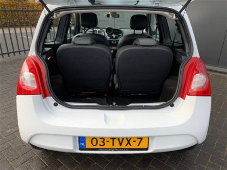 Renault Twingo - 1.5 DCI Dynamic 1e eigenaar Ecc Cruise Isofix USB - 1