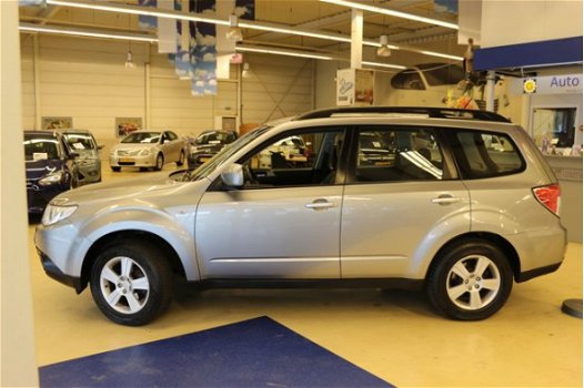 Subaru Forester - 2.0 Luxury AWD LPG/G3 TREKHAAK AIRCO PARROT 188.000km - 1