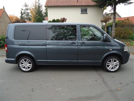 Volkswagen Transporter - 2.5 TDI 130 PK DC LANG T-EDITION - 1