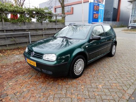 Volkswagen Golf - 1.4-16V Comfortline - 1