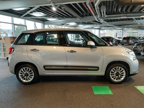 Fiat 500 L - 0.9 TwinAir 105pk Lounge | Panoramadak | Trekhaak | Navi | PDC | DAB+ | - 1