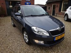 Skoda Fabia Combi - 1.2 TSI Dynamic Automaat, Airco, Cruise controle, Lichtmetalen velgen