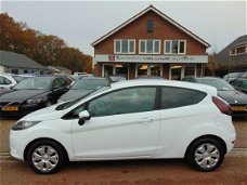 Ford Fiesta - 1.6 TDCi ECOnetic 214.735km N.A.P Clima / Elec.Pakket / Isofix / Recent Grote Beurt Ge