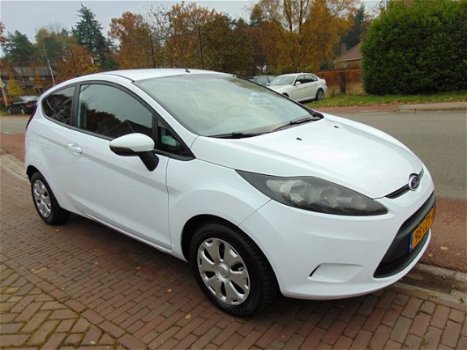 Ford Fiesta - 1.6 TDCi ECOnetic 214.735km N.A.P Clima / Elec.Pakket / Isofix / Recent Grote Beurt Ge - 1