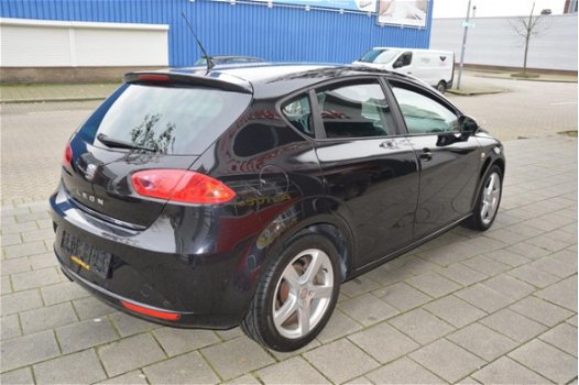 Seat Leon - 1.8 TFSI Sport-up 5Drs I Airco I Sport velgen I Dealer onderhouden I Nwe APK - 1