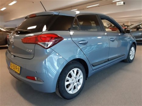 Hyundai i20 - 1.0 T-GDI Go 2016 Navi - 1