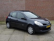 Renault Clio - 1.2-16V Business Line