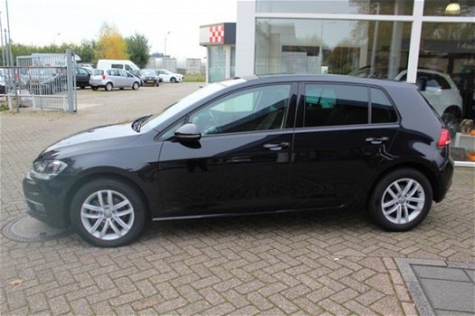 Volkswagen Golf - 1.6 TDI 115PK HIGHLINE / AIRCO / NAVIGATIE / ADAPTIVE CRUISE CO - 1