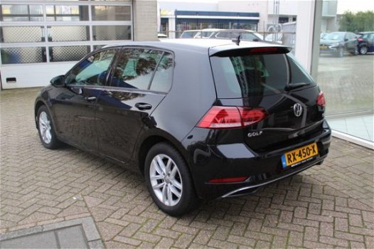 Volkswagen Golf - 1.6 TDI 115PK HIGHLINE / AIRCO / NAVIGATIE / ADAPTIVE CRUISE CO - 1