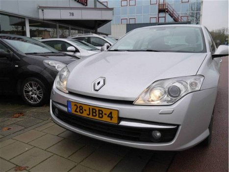 Renault Laguna - 2.0 16V 140 Dynamique - Navigatie - Xenon - 1