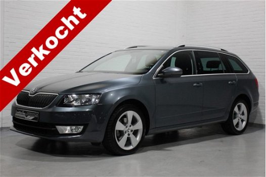 Skoda Octavia Combi - 2.0 TDI 150 pk Style Navi, PDC V+A, Airco ECC, Chroomlijsten - 1