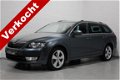 Skoda Octavia Combi - 2.0 TDI 150 pk Style Navi, PDC V+A, Airco ECC, Chroomlijsten - 1 - Thumbnail