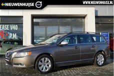 Volvo V70 - 2.5FT 231 PK MOMENTUM GEARTRONIC XENON TREKHAAK