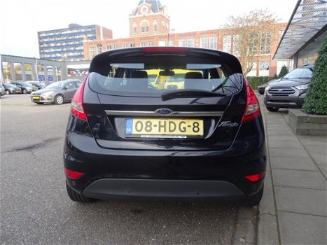 Ford Fiesta - 1.4 96pk 5D Titanium Leren bekleding - 1