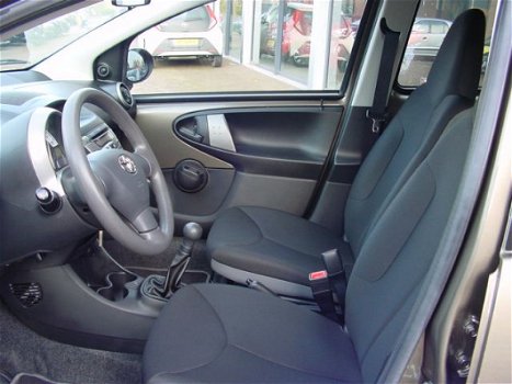 Toyota Aygo - 1.0 VVT-i Comfort Airco - 1