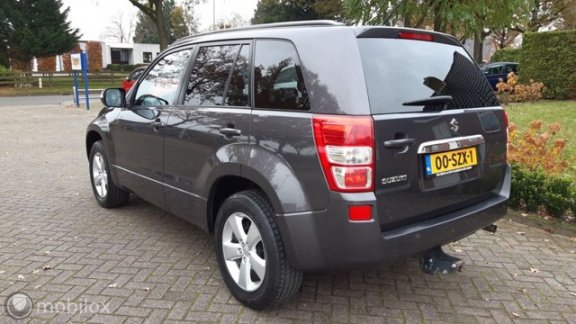 Suzuki Grand Vitara - 2.4 Exclusive - 1