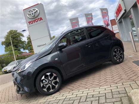 Toyota Aygo - 1.0 VVT-i x-joy 5drs 72pk - 1