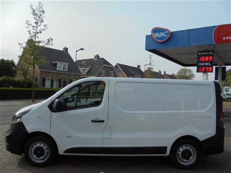 Opel Vivaro - 1.6 CDTI 125PK Edition/Navi/Cruise/Trekhaak - 1