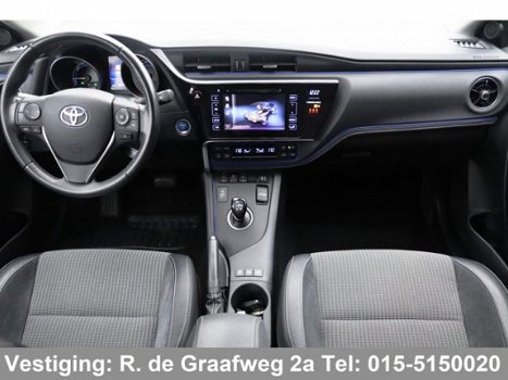 Toyota Auris - 1.8 Hybrid Executive Pack | Parkeersensoren | Stoelverwarming | Half leder - 1