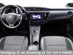 Toyota Auris - 1.8 Hybrid Executive Pack | Parkeersensoren | Stoelverwarming | Half leder - 1 - Thumbnail