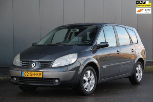 Renault Grand Scénic - 2.0-16V Tech Line Navigatie/7 Pers/Lmv/Apk 10-2020 - 1